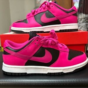 NIKE DUNK LOW (Women)